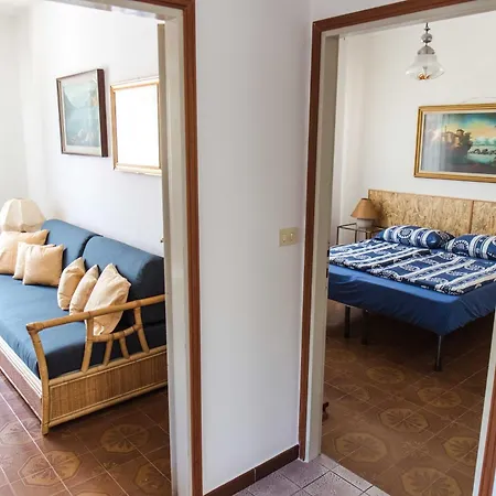 Annarita Apartamento *